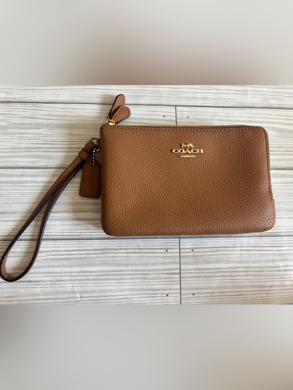 Coach Double Corner Zip Wristlet - Pebble Leather in Saddle